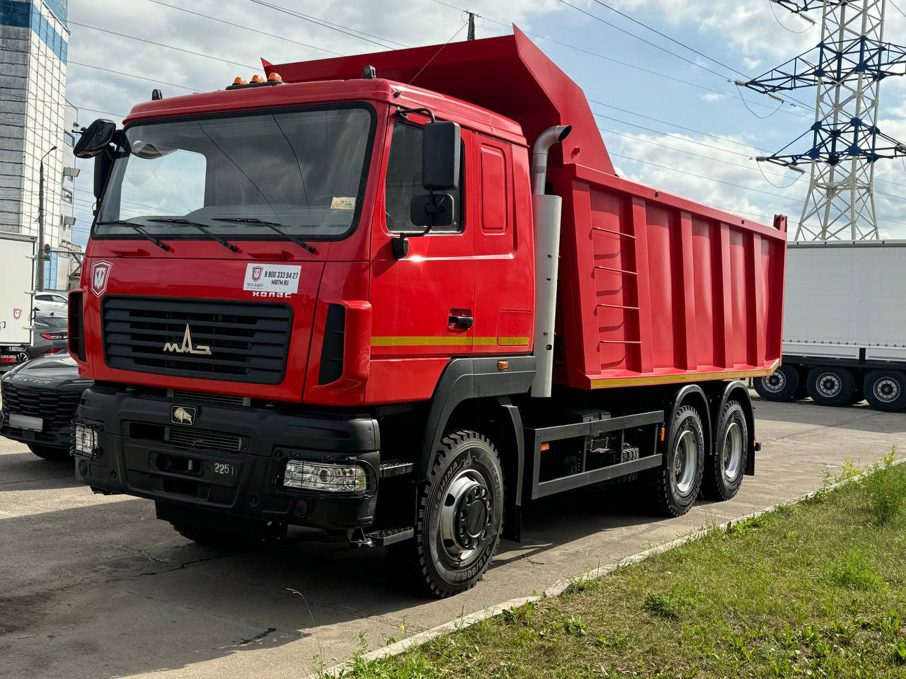 Самосвал МАЗ-650128-8570-000 6×4